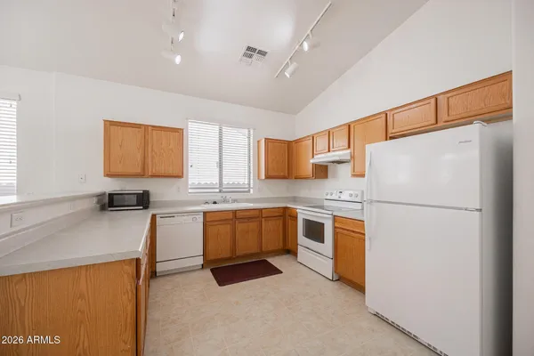 $2,050 | 6918 South 37th Glen, Phoenix, AZ 85041