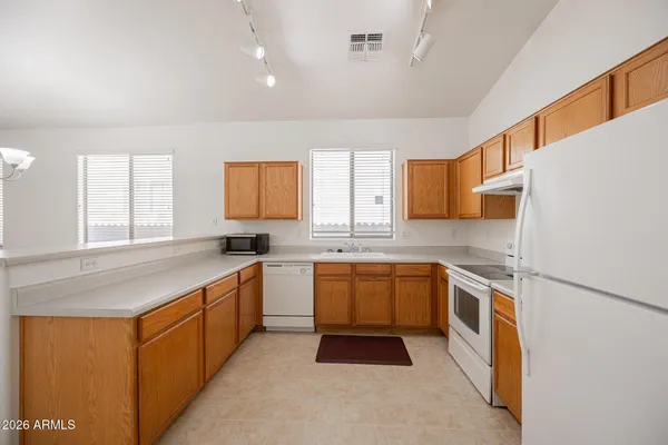 $2,150 | 6918 South 37th Glen, Phoenix, AZ 85041