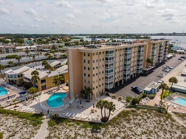 $5,300 | 1255 Tarpon Center Drive, Unit 304, Venice, FL 34285