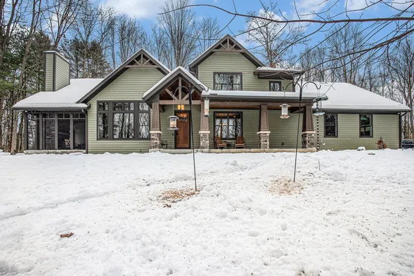 $949,900 | 7606 North 46th Street, Augusta, MI 49012