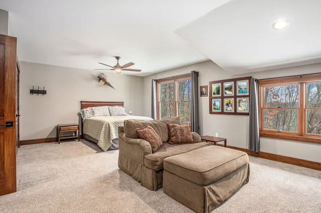 $949,900 | 7606 North 46th Street, Augusta, MI 49012