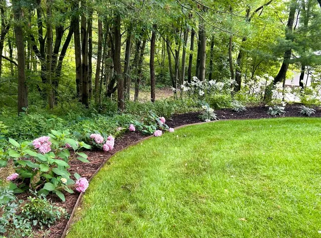 $949,900 | 7606 North 46th Street, Augusta, MI 49012