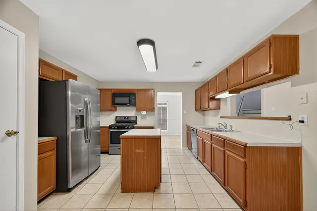 $224,900 | 917 Hartman Drive, Baytown, TX 77521