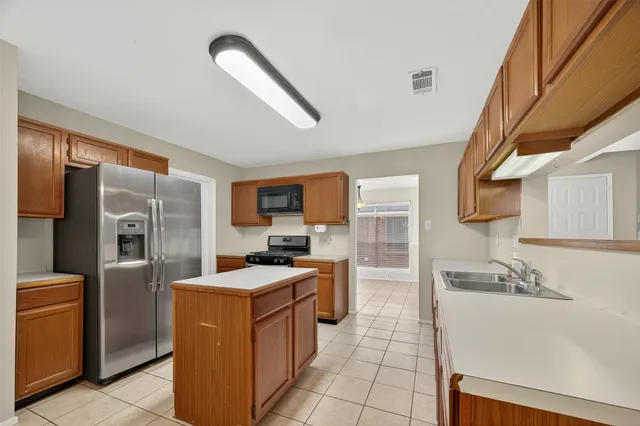 $224,900 | 917 Hartman Drive, Baytown, TX 77521