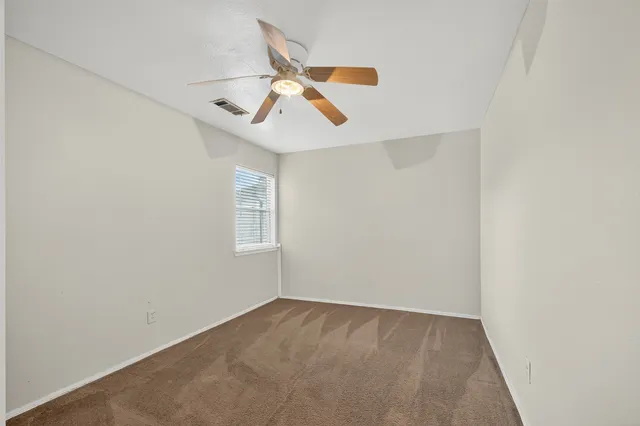 $224,900 | 917 Hartman Drive, Baytown, TX 77521