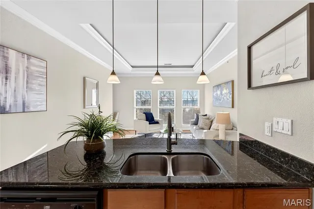 $170,000 | 2714 Mcknight Crossing Court, Rock Hill, MO 63119