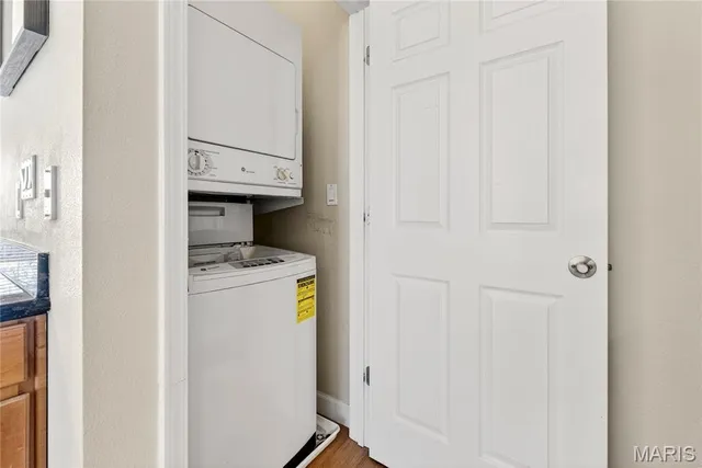 $170,000 | 2714 Mcknight Crossing Court, Rock Hill, MO 63119