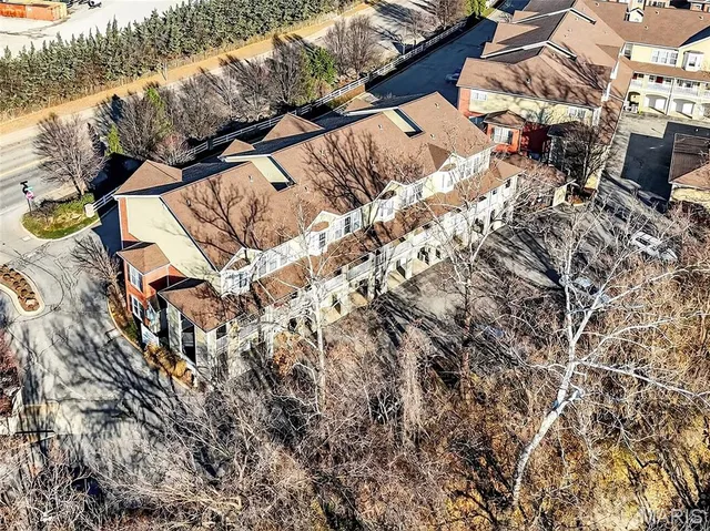 $170,000 | 2714 Mcknight Crossing Court, Rock Hill, MO 63119