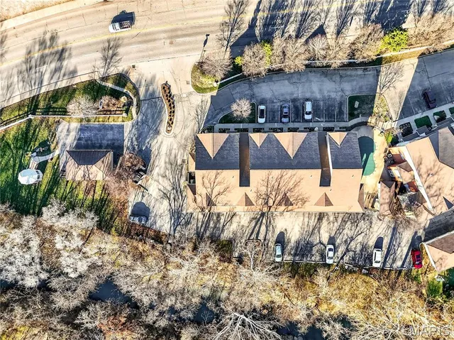 $170,000 | 2714 Mcknight Crossing Court, Rock Hill, MO 63119