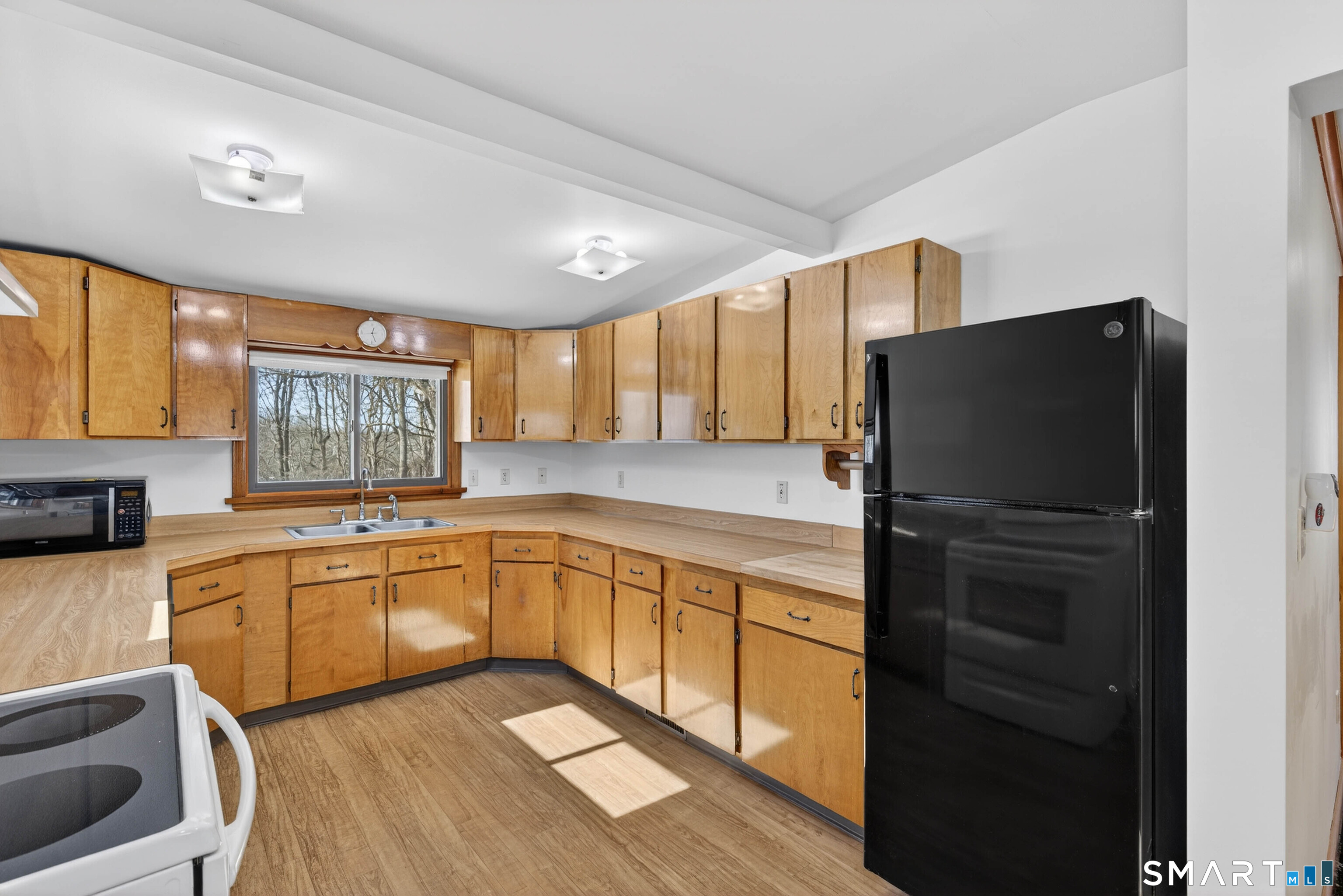 12 Pine Street Waterford, CT 06385 - Photo 15 of 28