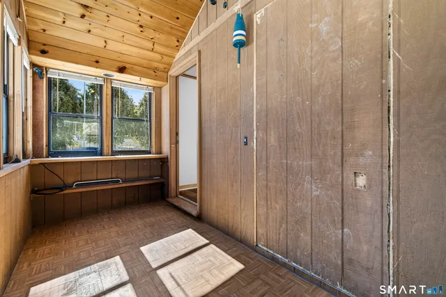 $2,000 | 12 Pine Street, Waterford, CT 06385