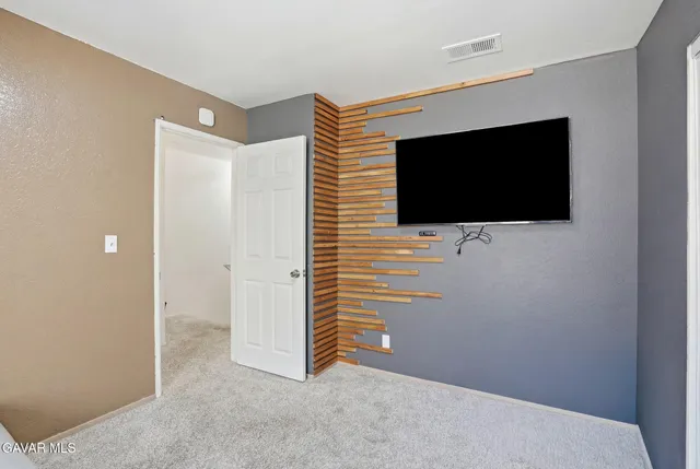 $284,900 | 1340 J4 W West, Lancaster, CA 93534