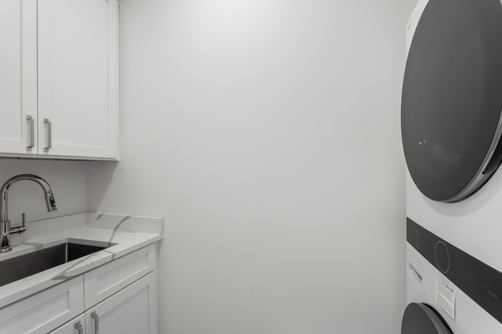 3740 North Racine Avenue, Unit 1 Chicago, IL 60613 - Photo 23 of 40