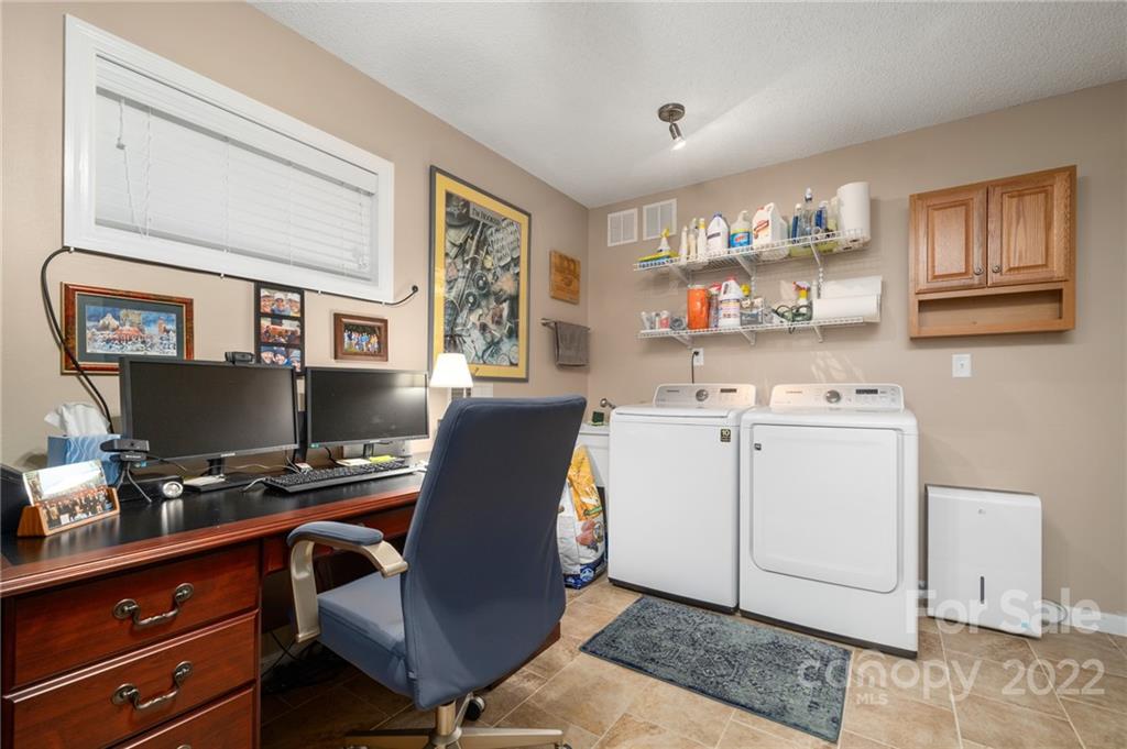 245 Ledbetter Road Arden, NC 28704 - Photo 28 of 42 Gallery Image 28