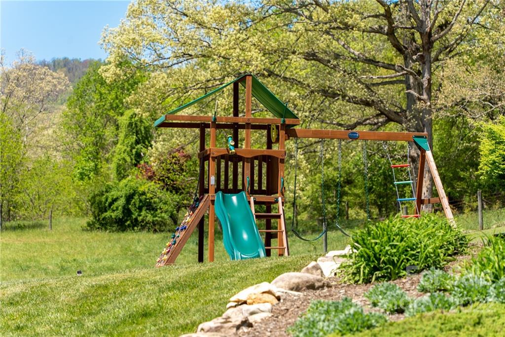245 Ledbetter Road Arden, NC 28704 - Photo 36 of 42 Gallery Image 36