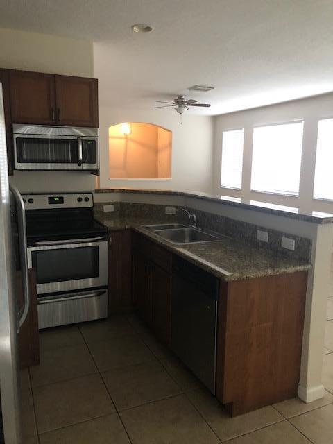 3029 Laurel Ridge Circle Riviera Beach, FL 33404 - Photo 8 of 20 IMG_1321