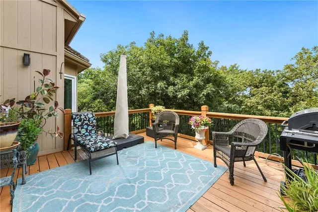 $615,000 | 6122 Northeast Upper Wood Road, Lee's Summit, MO 64064