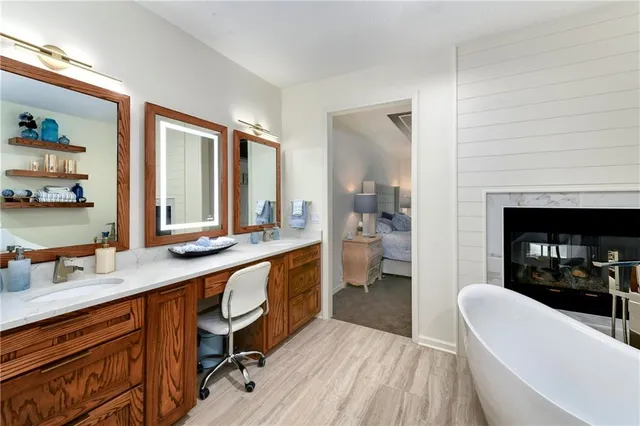 $615,000 | 6122 Northeast Upper Wood Road, Lee's Summit, MO 64064