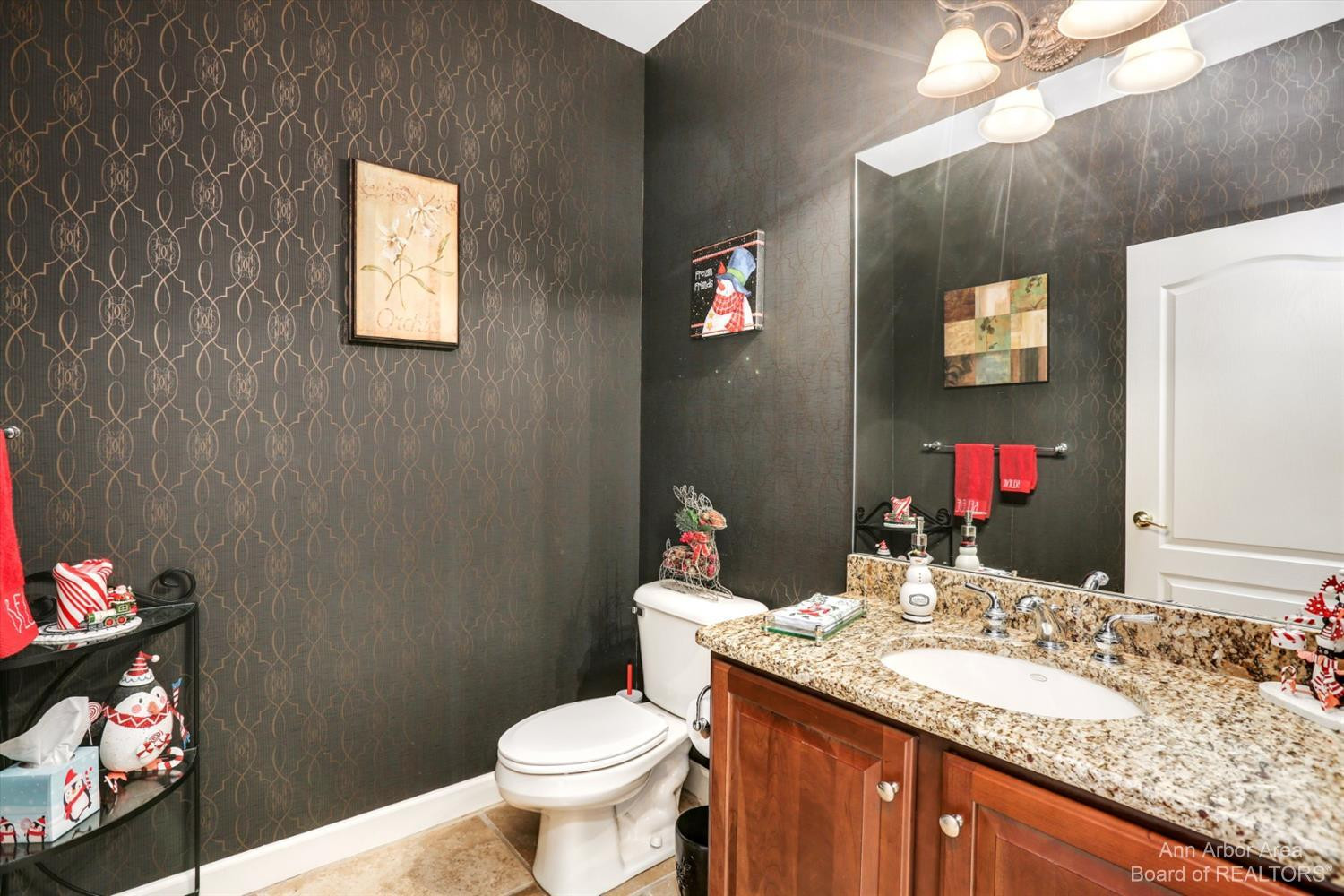 7024 Fox Ridge Drive Dexter, MI 48130 - Photo 17 of 62 Bathroom