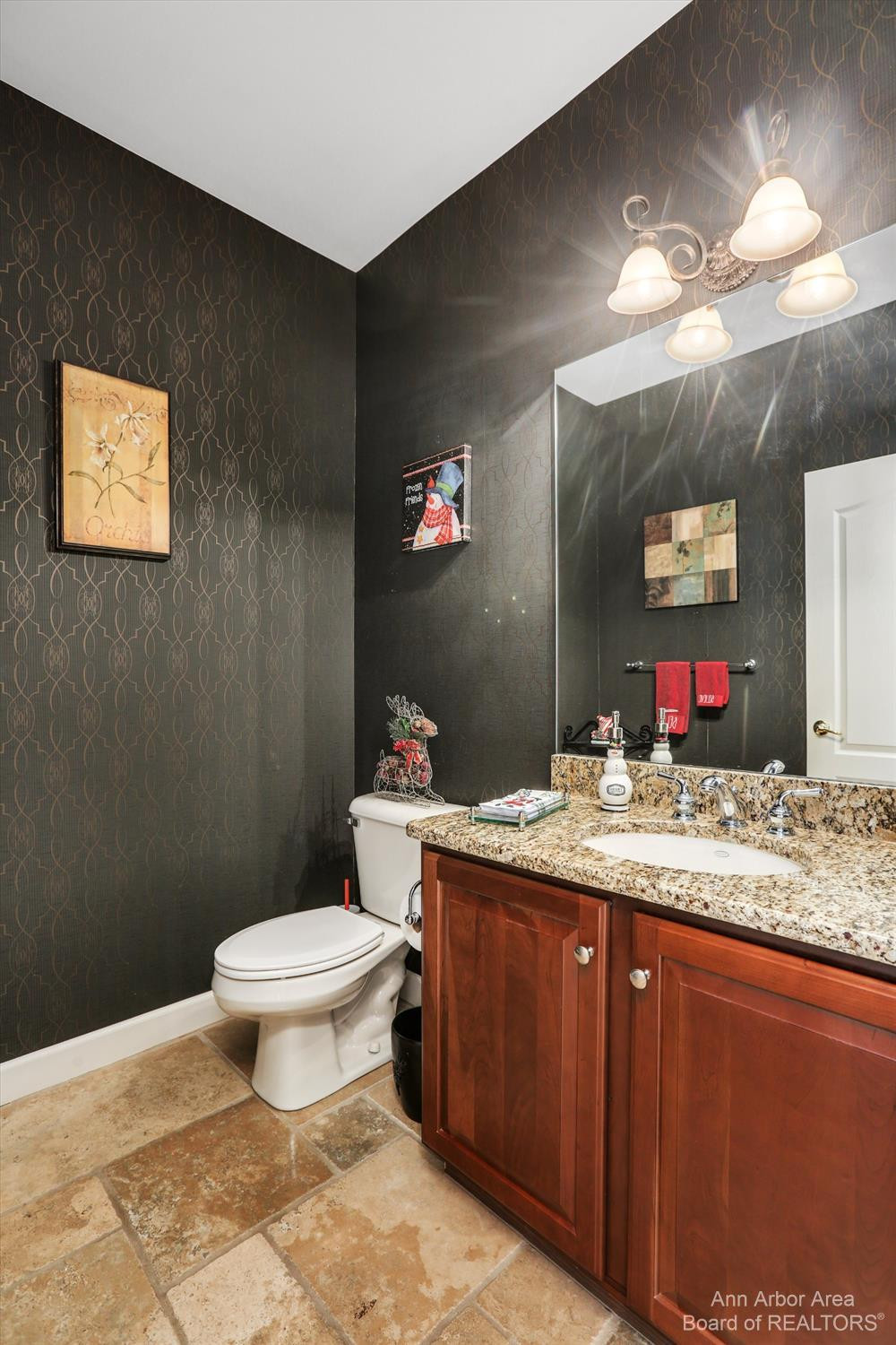 7024 Fox Ridge Drive Dexter, MI 48130 - Photo 18 of 62 Bathroom