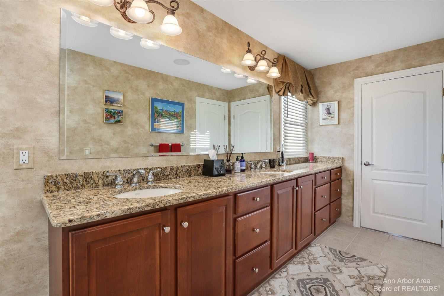 7024 Fox Ridge Drive Dexter, MI 48130 - Photo 24 of 62 Master Bath