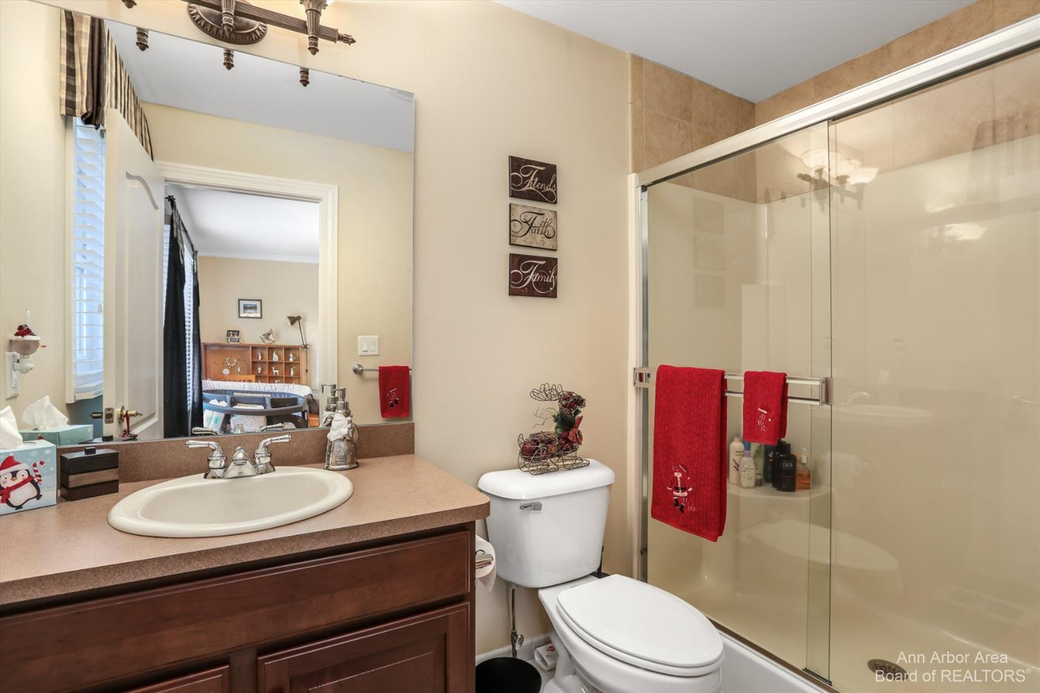 7024 Fox Ridge Drive Dexter, MI 48130 - Photo 28 of 62 Bathroom