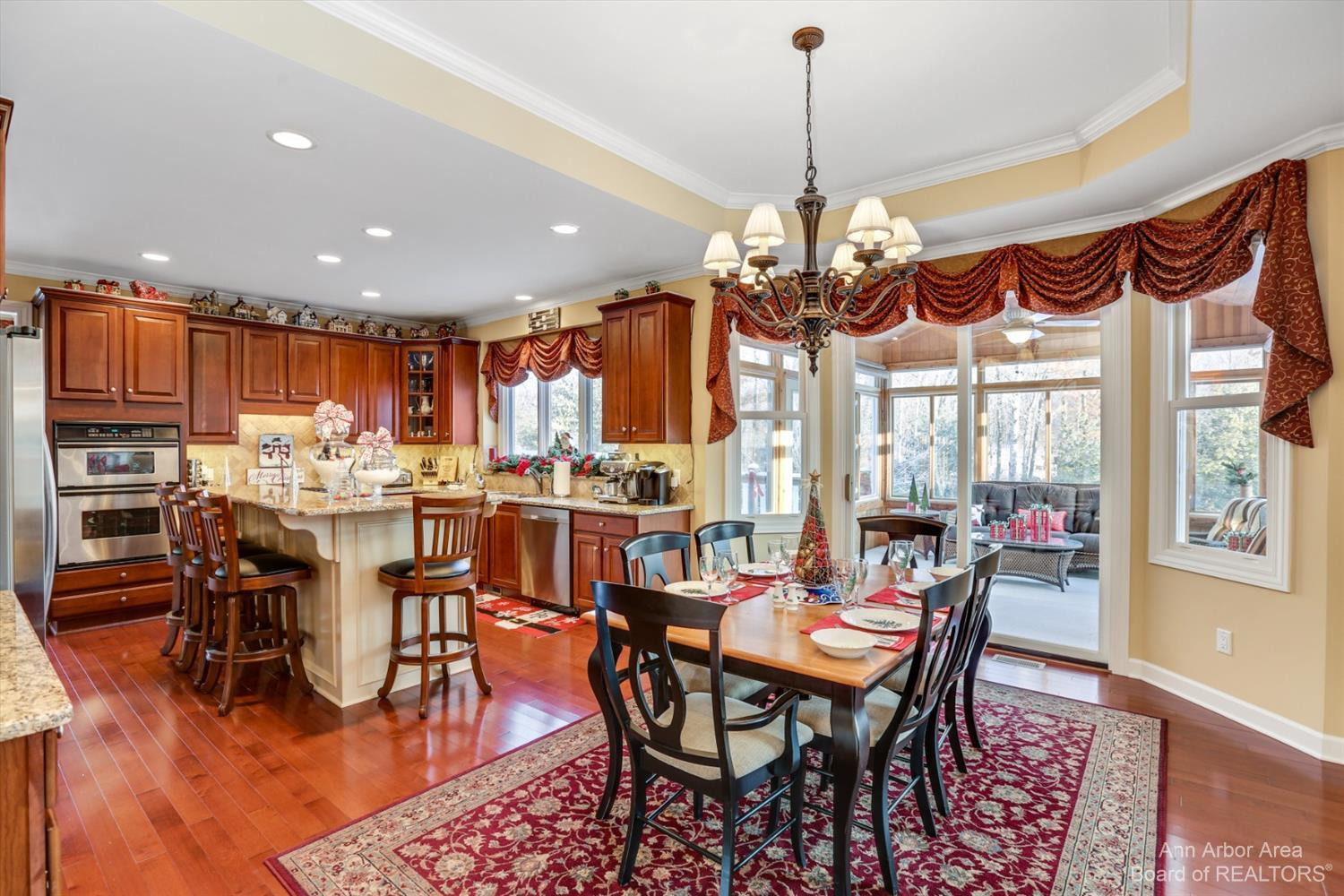7024 Fox Ridge Drive Dexter, MI 48130 - Photo 6 of 62 Dining Area
