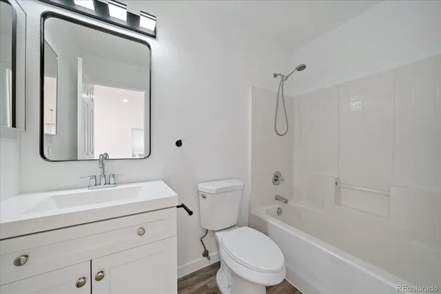 a view of residential houses with city view