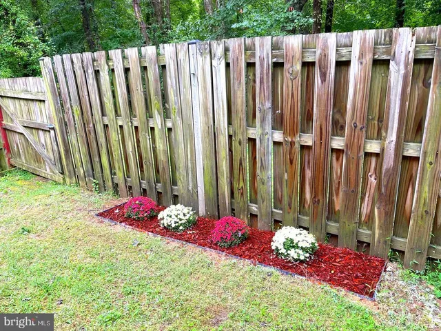 $1,200 | 5052 Harford Lane, Burke, VA 22015