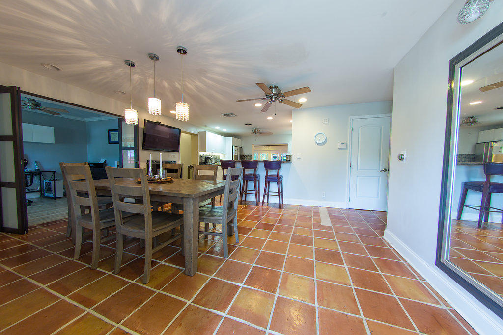 5050 Madison Road Delray Beach, FL 33484 - Photo 2 of 24 Dining room/Kitchen