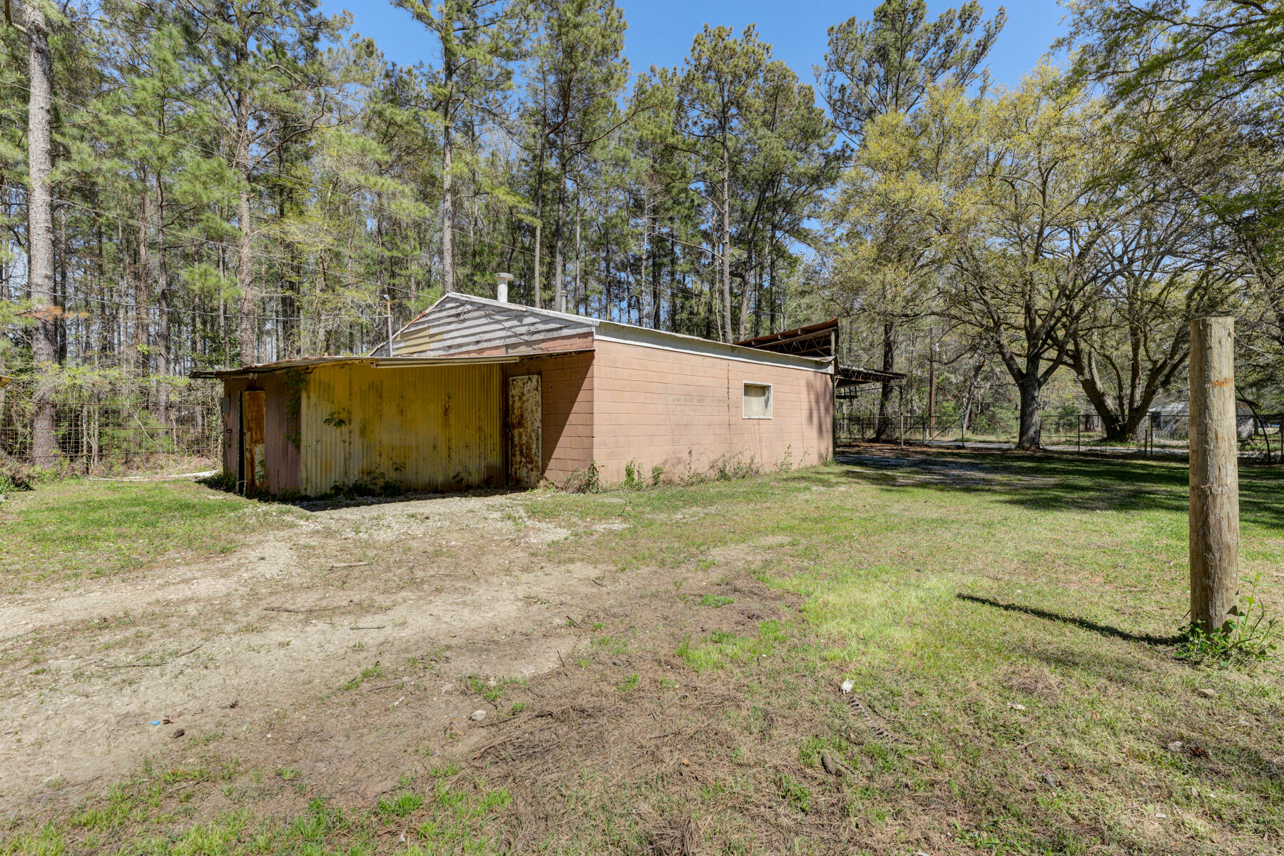 355 County Rd S-18-182 Ridgeville, SC 29472 - Photo 6 of 56 355 Meyers Mayo Rd, Ridgeville SC (38)