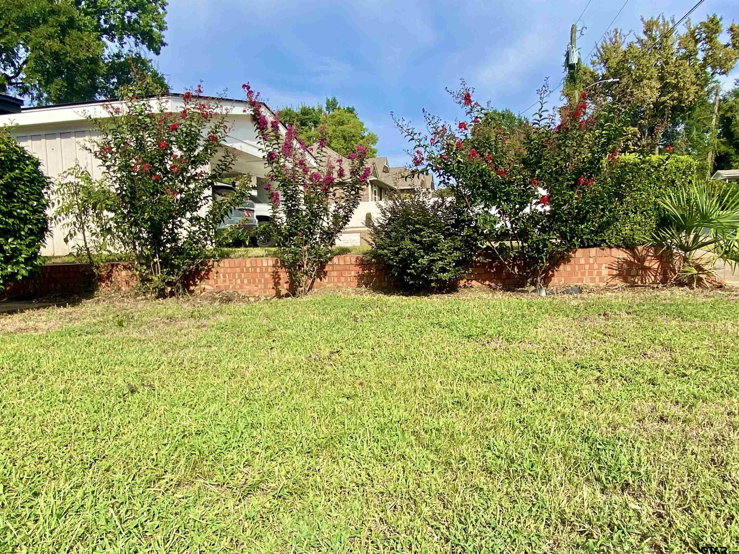 1914 Parklen Street Tyler, TX 75701 - Photo 36 of 39 a view of a yard