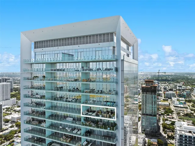 $3,150,000 | 700 Northeast 26th Terrace, Unit 5201, Miami, FL 33137