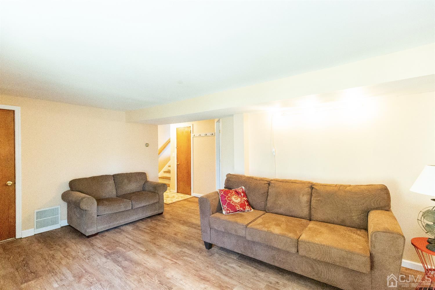 43 Sherold Road Colonia, NJ 07067 - Photo 34 of 41 Gallery Image 34