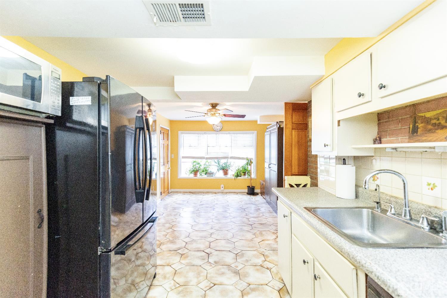 43 Sherold Road Colonia, NJ 07067 - Photo 39 of 41 Gallery Image 39