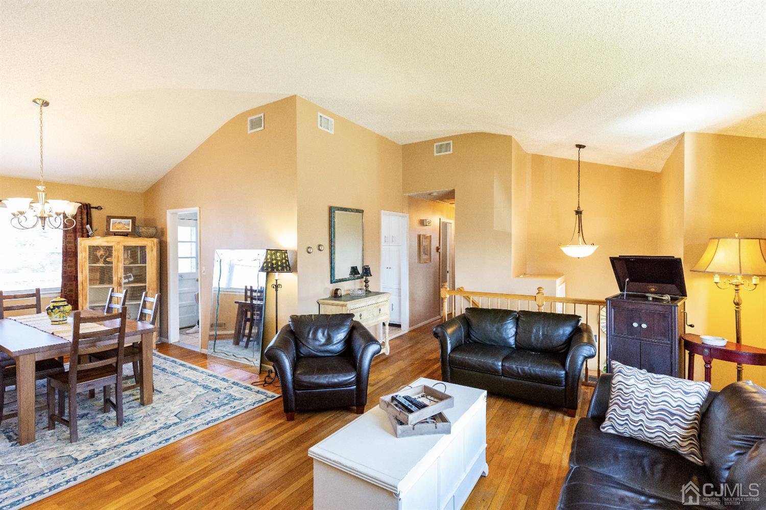 43 Sherold Road Colonia, NJ 07067 - Photo 6 of 41 Gallery Image 6