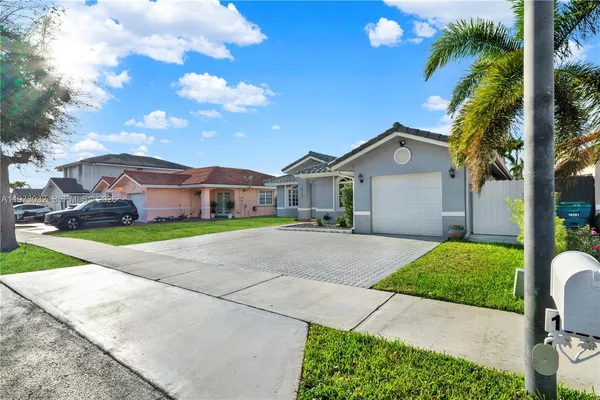 $725,000 | 16269 Southwest 78th Terrace, Miami, FL 33193