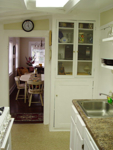 107 George Street Fairhope, AL 36532 - Photo 8 of 20 Kitchen to dining