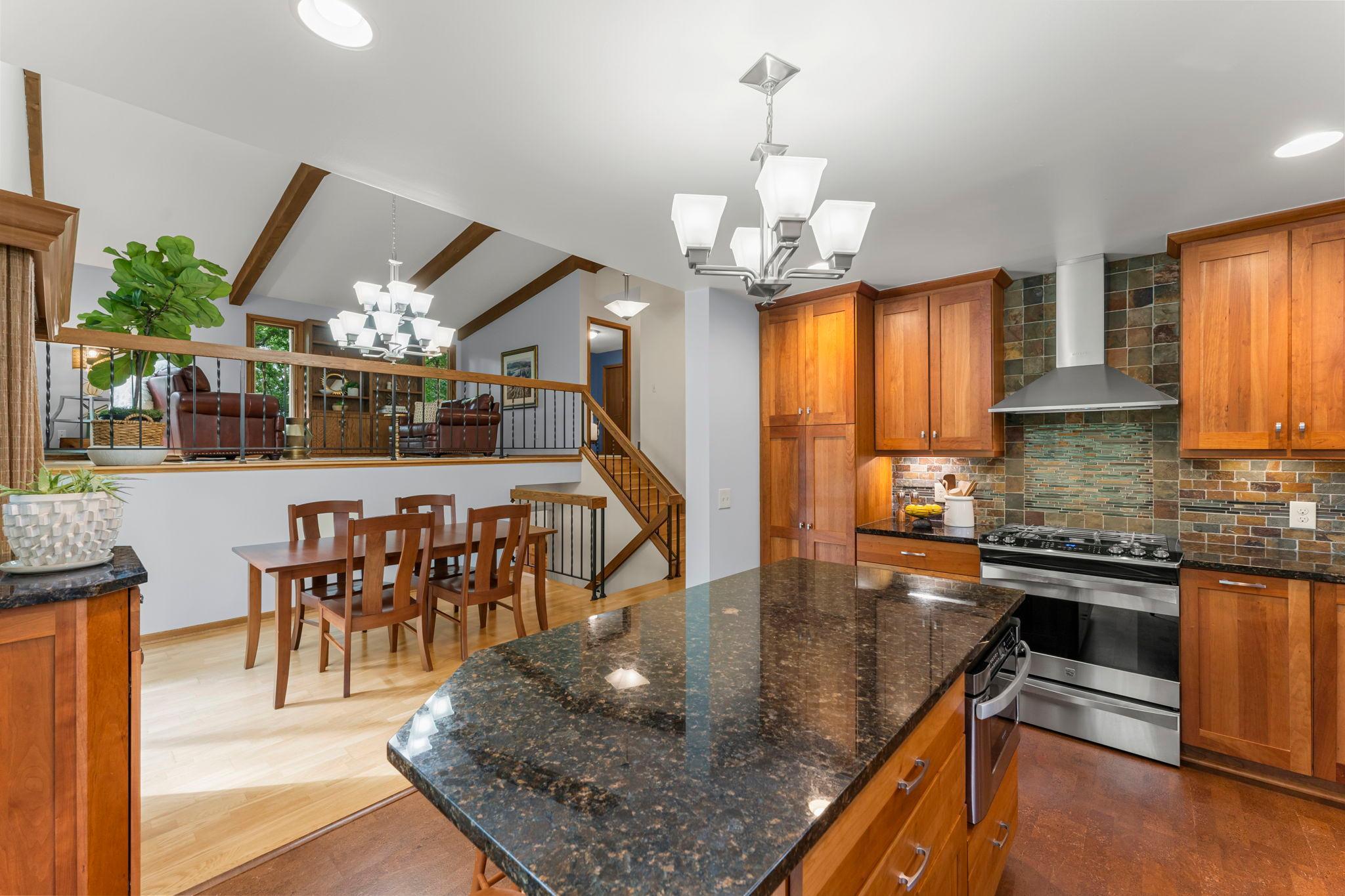 12611 Orchard Road Minnetonka, MN 55305 - Photo 11 of 70 Gallery Image 11