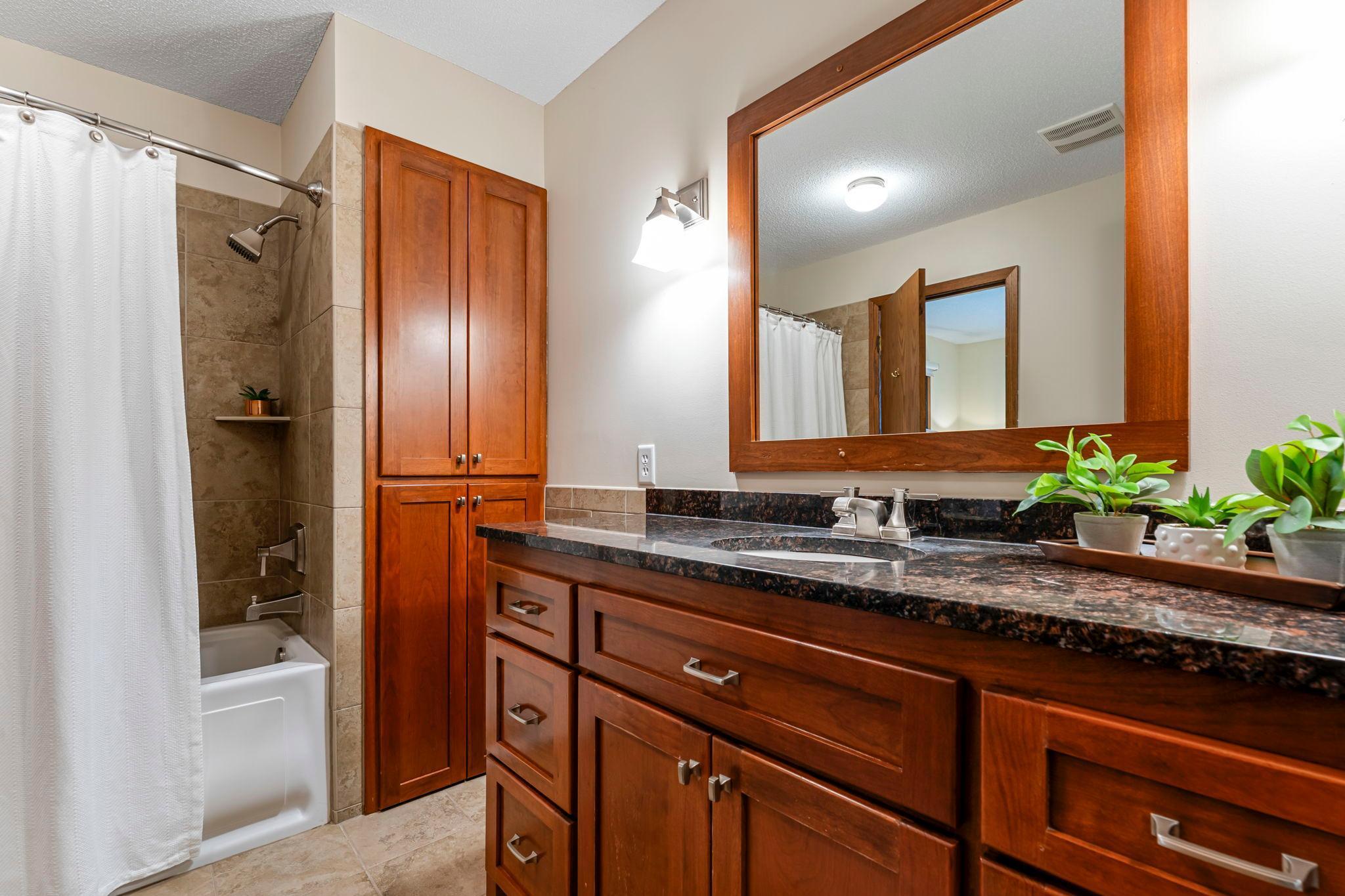 12611 Orchard Road Minnetonka, MN 55305 - Photo 21 of 70 Gallery Image 21