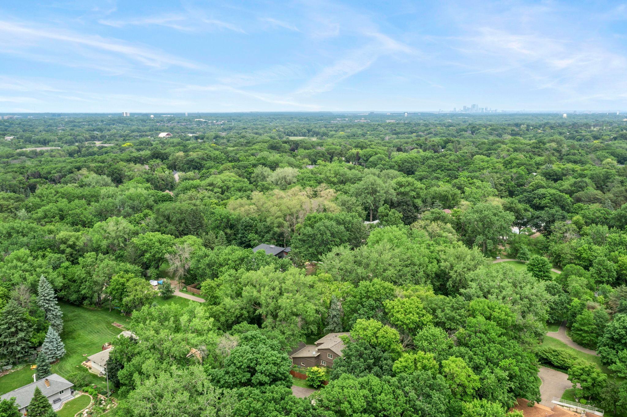 12611 Orchard Road Minnetonka, MN 55305 - Photo 59 of 70 Gallery Image 59