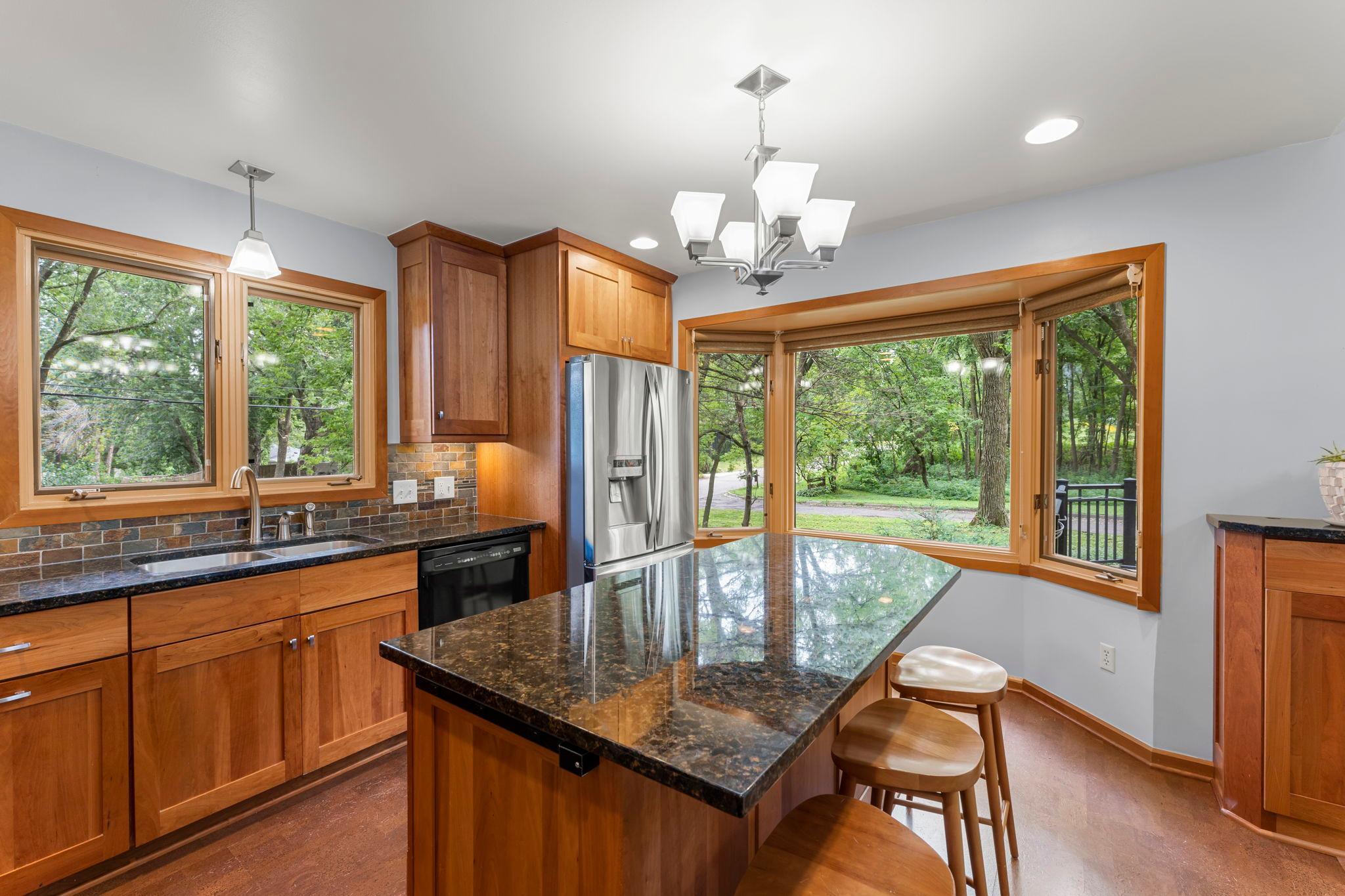 12611 Orchard Road Minnetonka, MN 55305 - Photo 8 of 70 Gallery Image 8