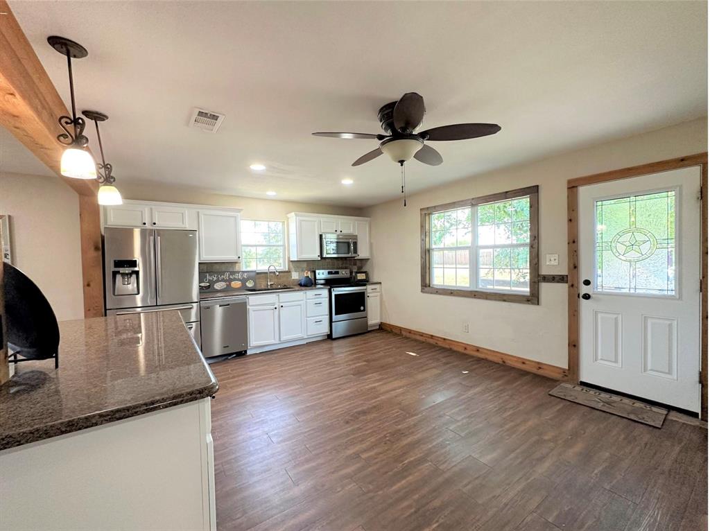 513 Rockhill Road Aubrey, TX 76227 - Photo 9 of 26