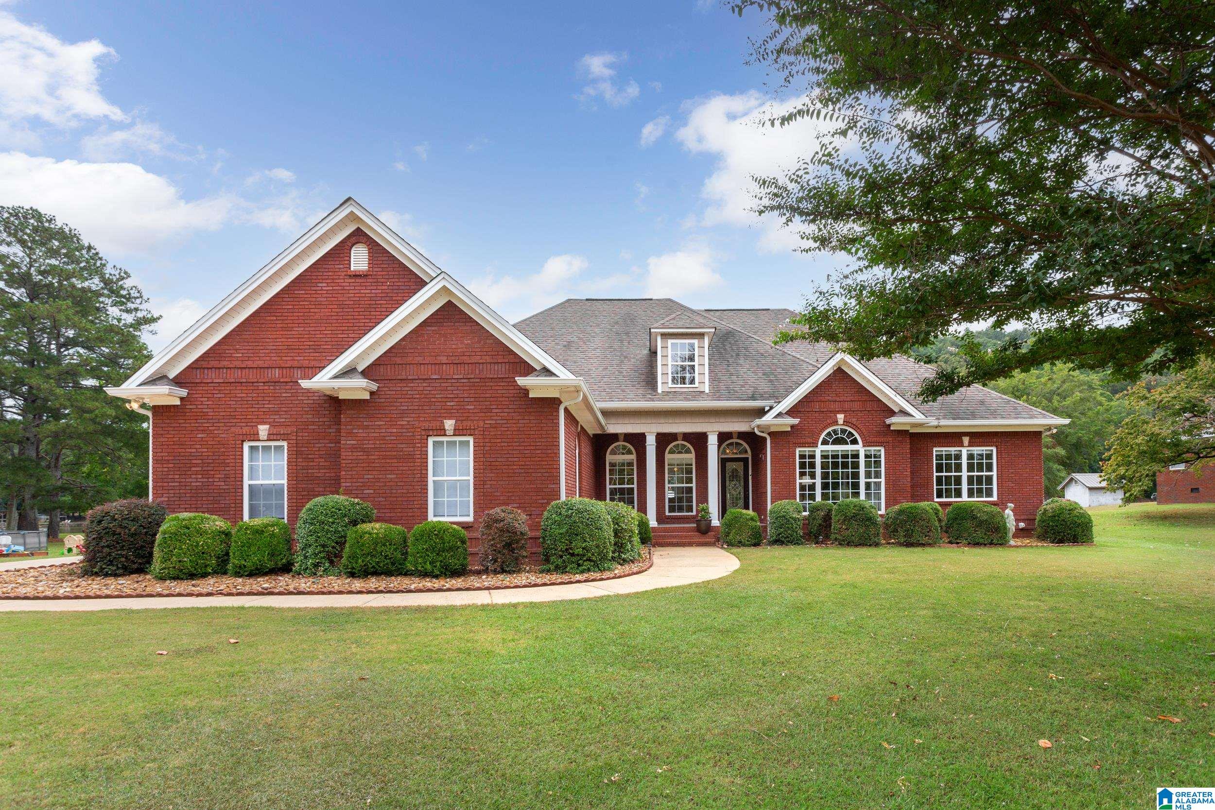 290 Canoe Creek Road Rainbow City, AL 35906 - Photo 1 of 45