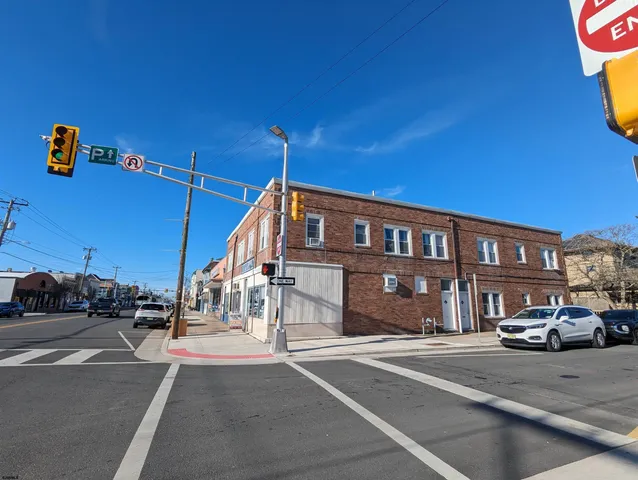 $1,600 | 2 North Portland Avenue, Unit 4, Ventnor City, NJ 08406