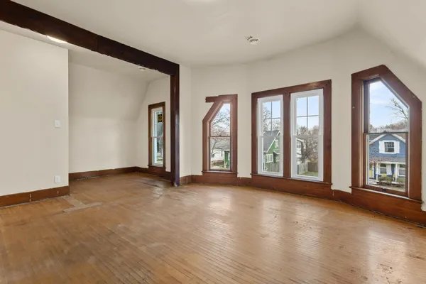 $400,000 | 503 North Michigan Street, De Pere, WI 54115