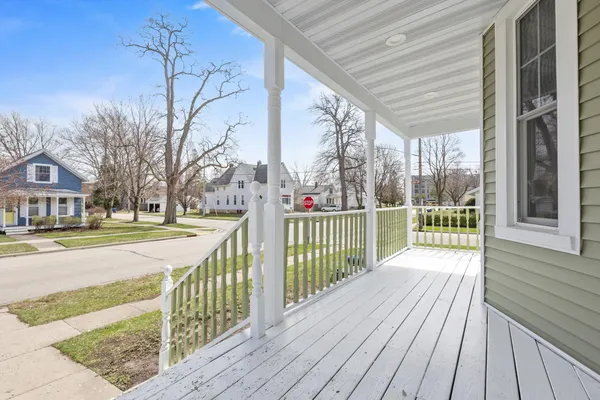 $400,000 | 503 North Michigan Street, De Pere, WI 54115