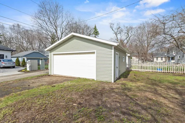 $400,000 | 503 North Michigan Street, De Pere, WI 54115