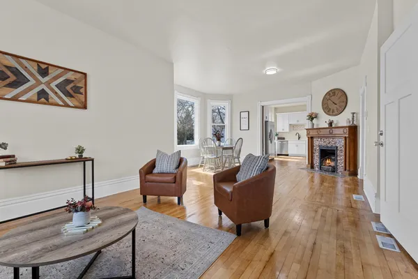 $400,000 | 503 North Michigan Street, De Pere, WI 54115