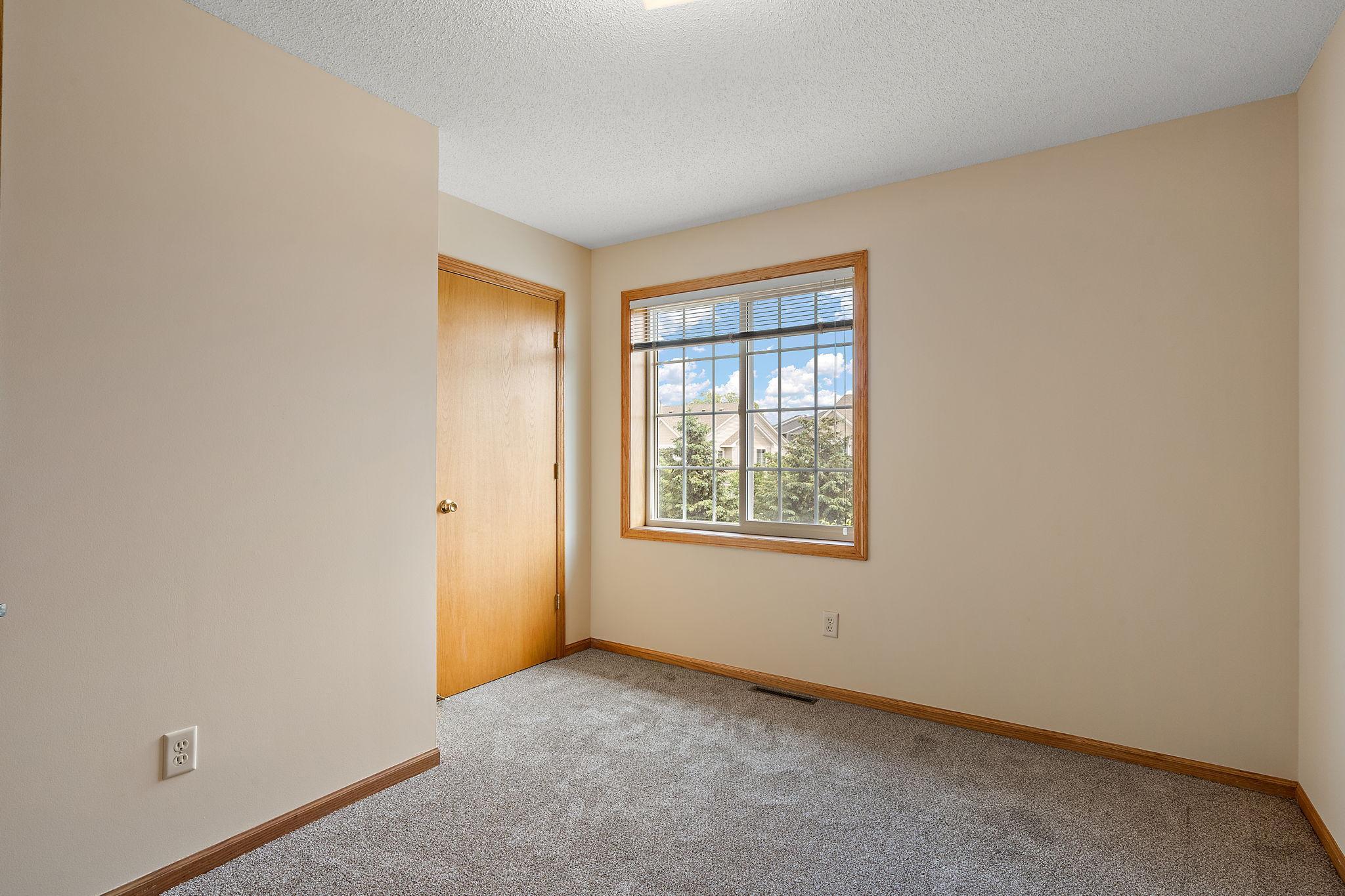 1613 County Rd D East, Unit L Maplewood, MN 55109 - Photo 12 of 13